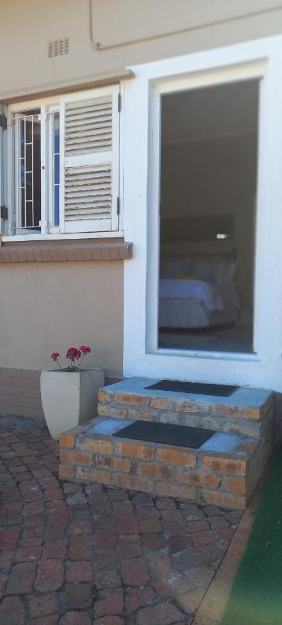 Peony Luxury Room With Wifi And Own Entrance Stellenbosch Exteriér fotografie