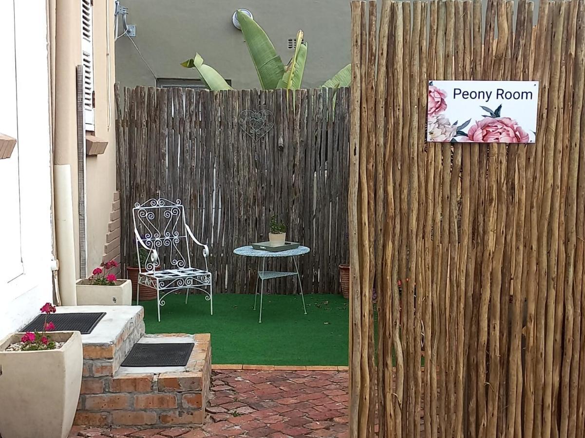 Peony Luxury Room With Wifi And Own Entrance Stellenbosch Exteriér fotografie