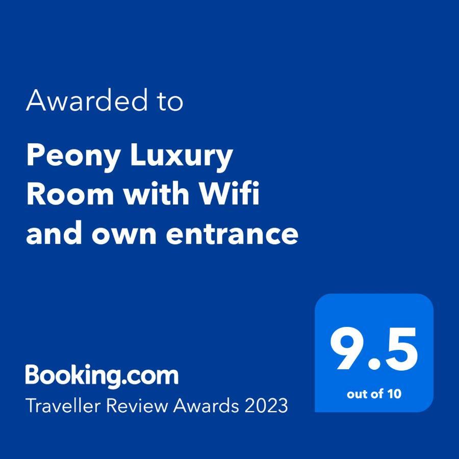 Peony Luxury Room With Wifi And Own Entrance Stellenbosch Exteriér fotografie